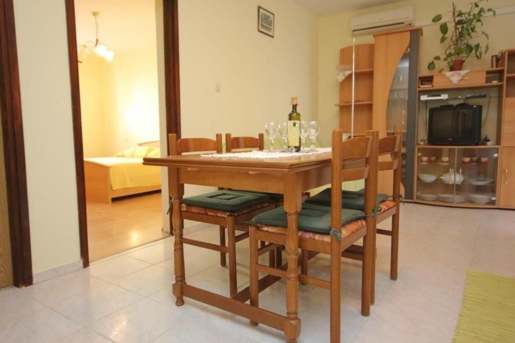 Apartments Zoki - Great Location Close To The Sea Vis Eksteriør billede